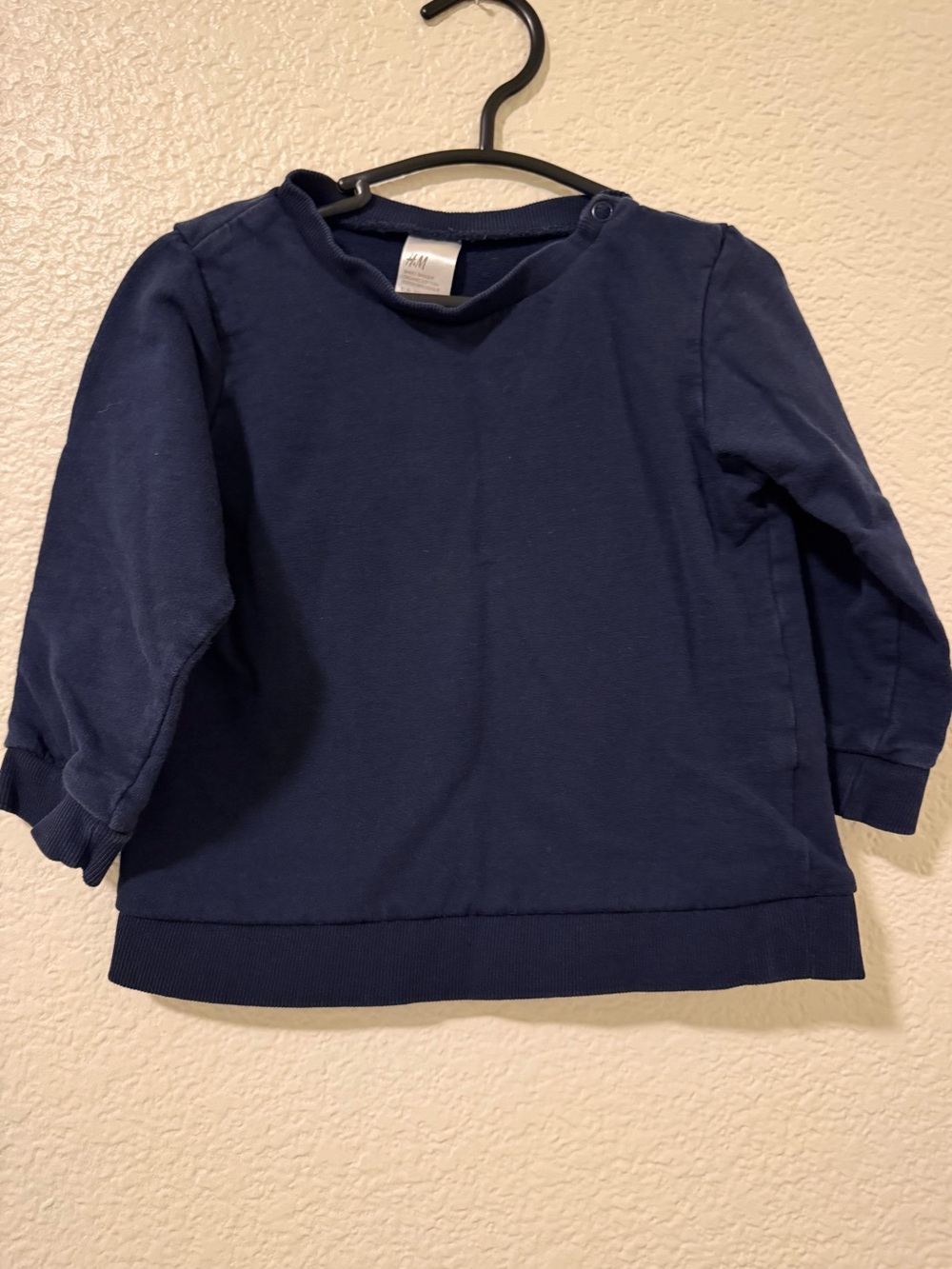 H&M Pullover Shirt